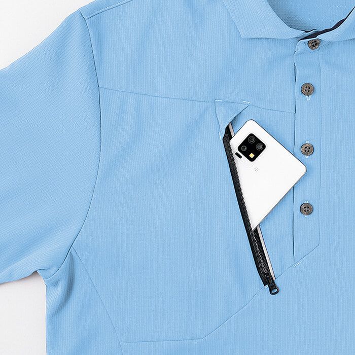 大容量の胸ポケット