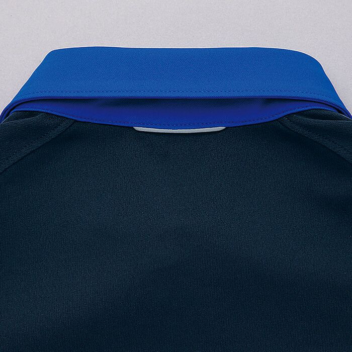 首後ろに反射パイピング付き