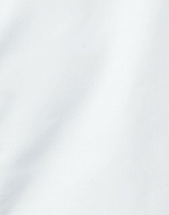 ホワイトの生地