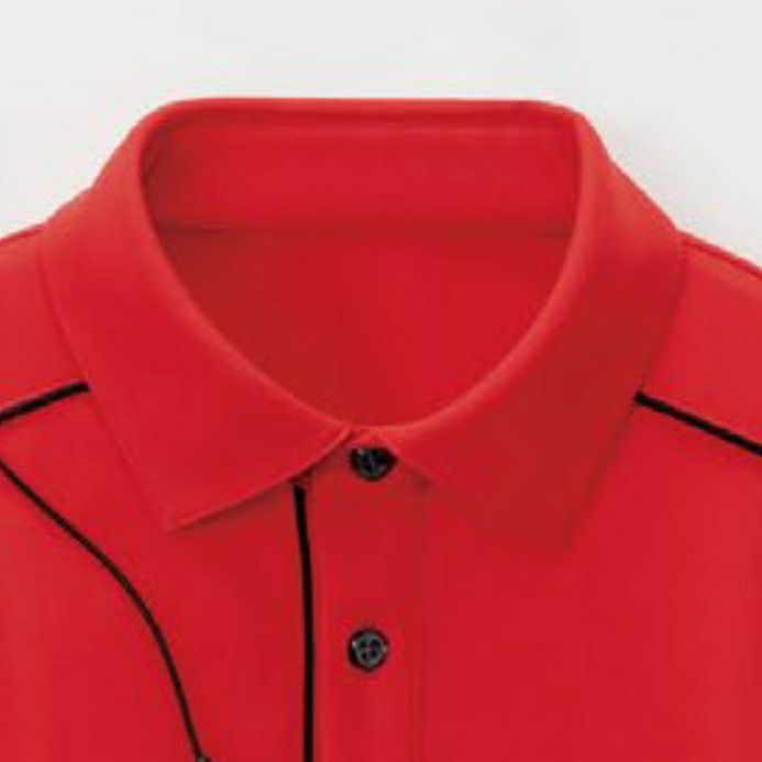 襟元<br>第一ボタンをあけてもきちんとキレイに見える、こだわりの襟元。