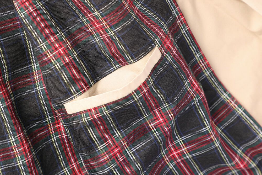 内ポケット＆メッシュポケット<br>手帳やスマートフォンなどを入れやすい便利な内ポケットとメッシュポケットを装備。仕事やアウトドアシーンで役立つ収…