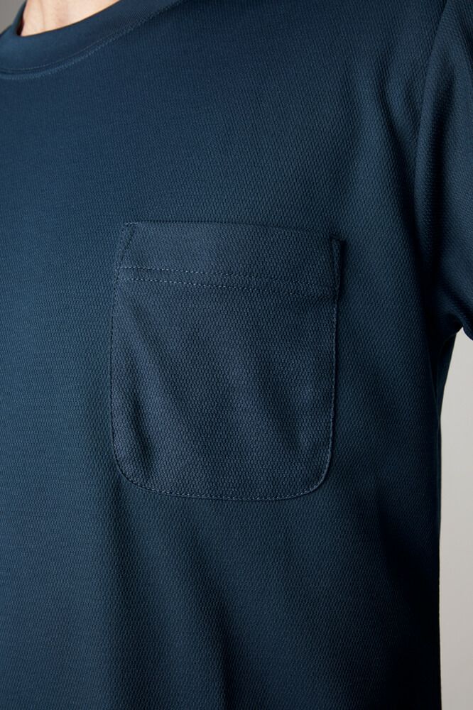 胸ポケット付き