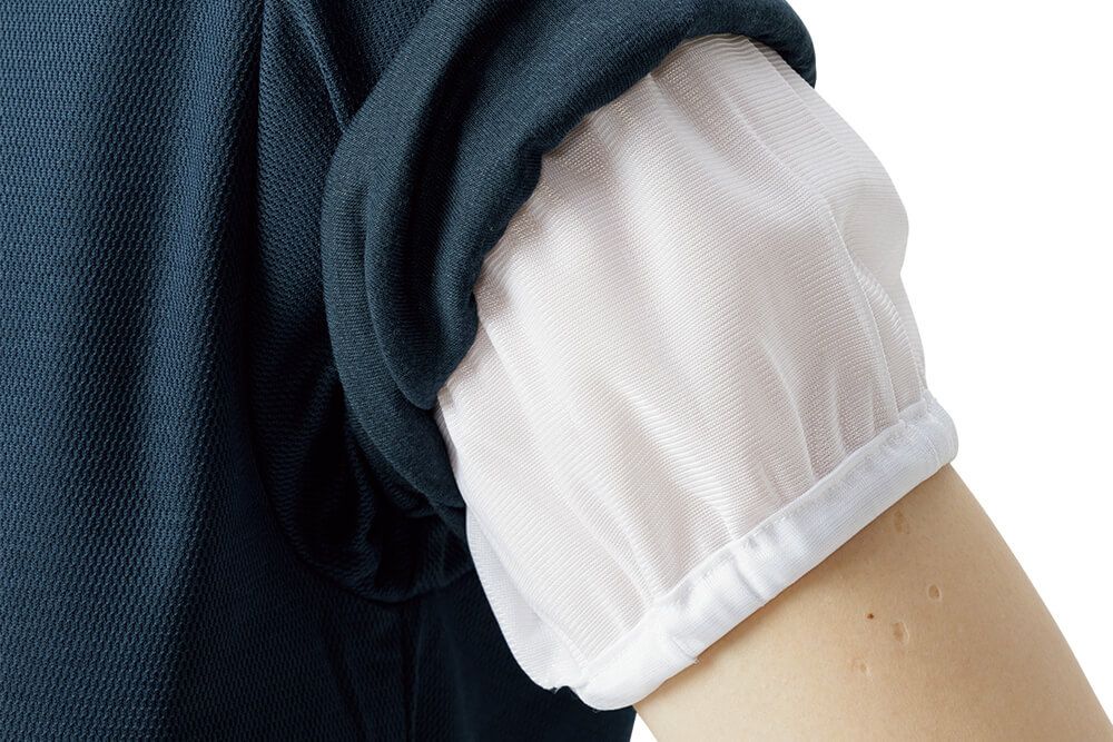 袖裏ネット<br>袖裏ネット仕様で体毛落下をガードします。