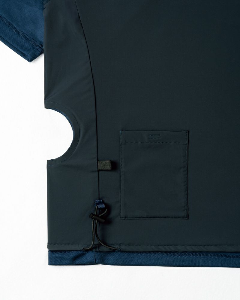 大容量バッテリーも収納可能なポケット