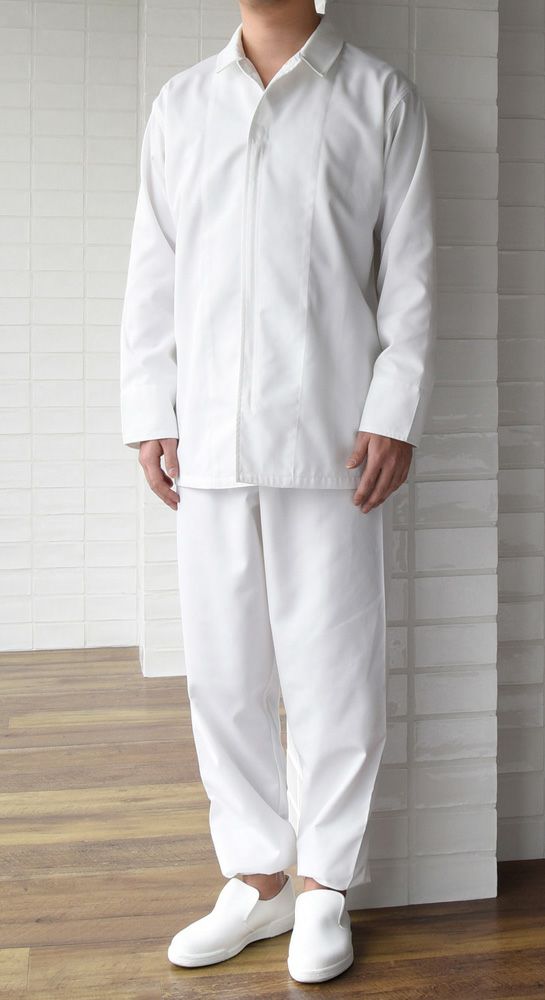 ポケット：異物の持ち込みや埃の付着を防ぐため、ポケットは付けていません。