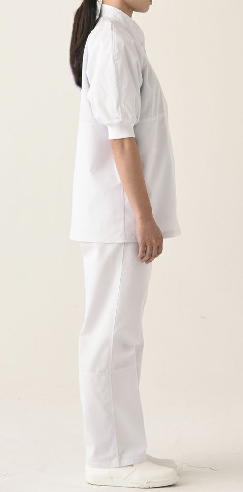 ポケット：異物の持ち込みや埃の付着を防ぐため、ポケットは付けていません。