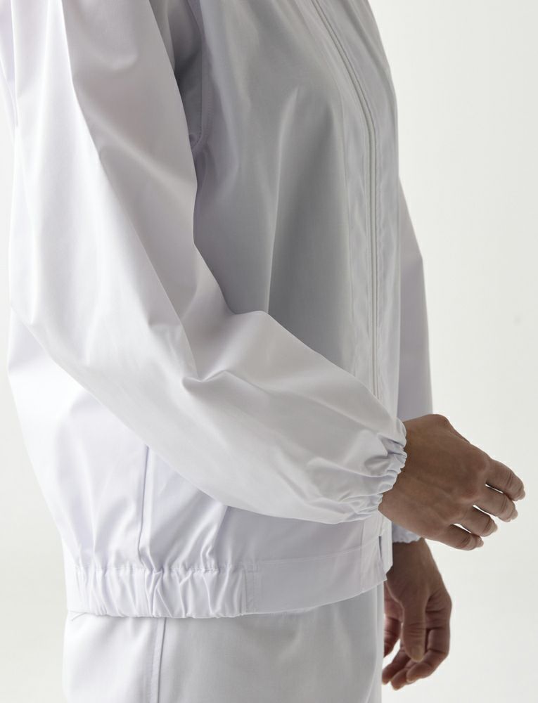 袖口：袖口をゴムで絞り、体毛の脱落、製品への混入を防止。耐熱性の高いオリジナルゴムを使用しているので、洗濯やプレスで伸縮性が失われることはありません。