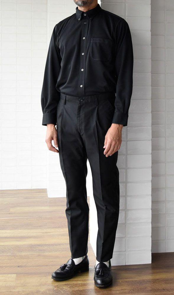 男性：ブラック