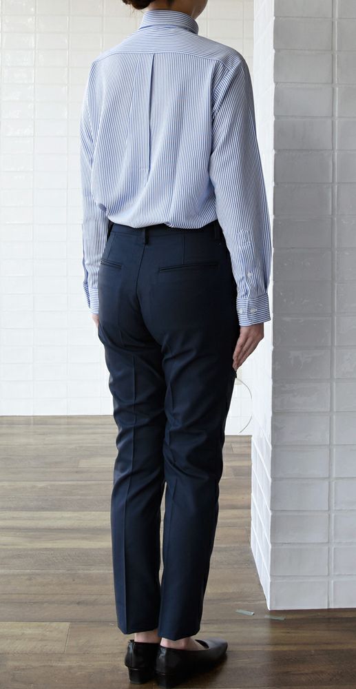 女性：ホワイト×ブルー