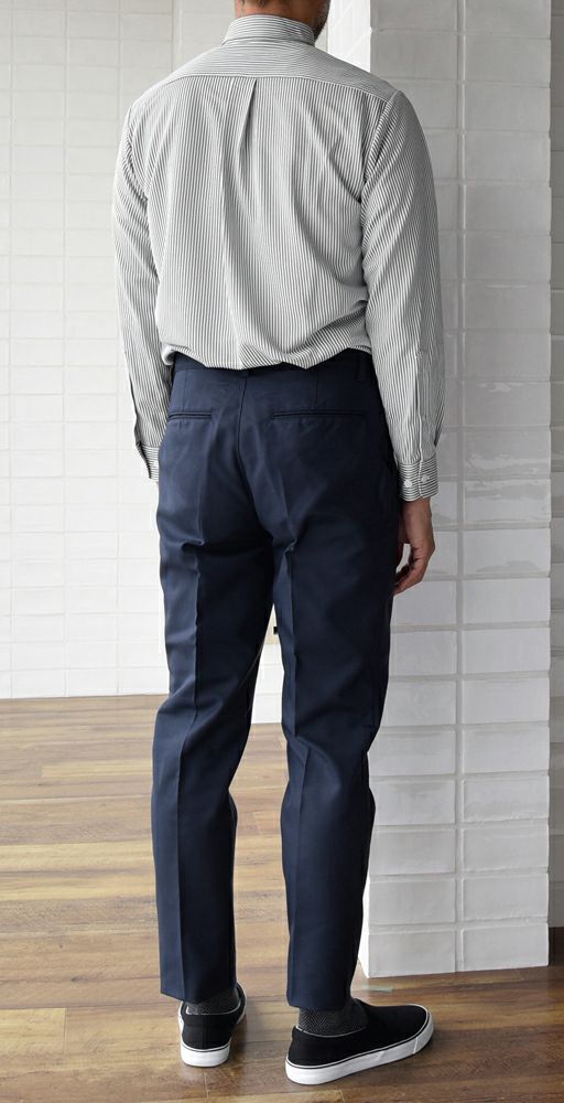 男性：ホワイト×グレー