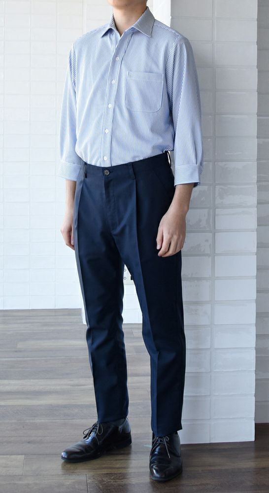 男性：ホワイト×ブルー