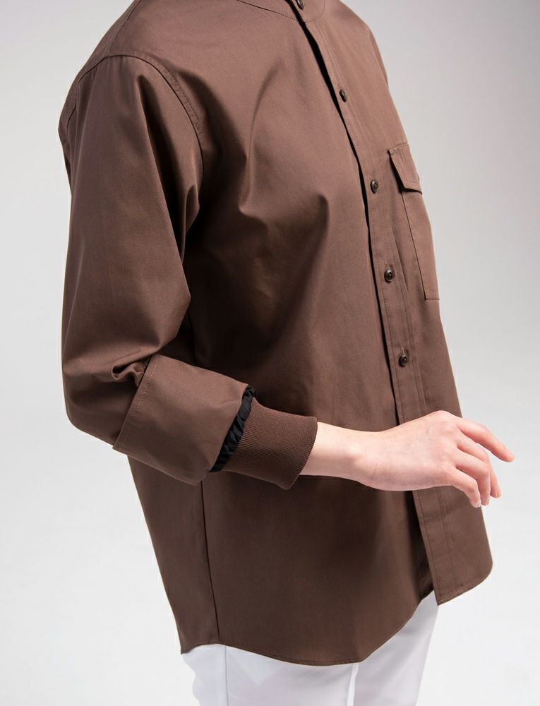 アンダーカバー仕様（袖口二重構造）について<br>袖口リブ仕様のアンダーカバー （二重構造の内側の布）が毛の落下などによる異物混入を防ぎます。