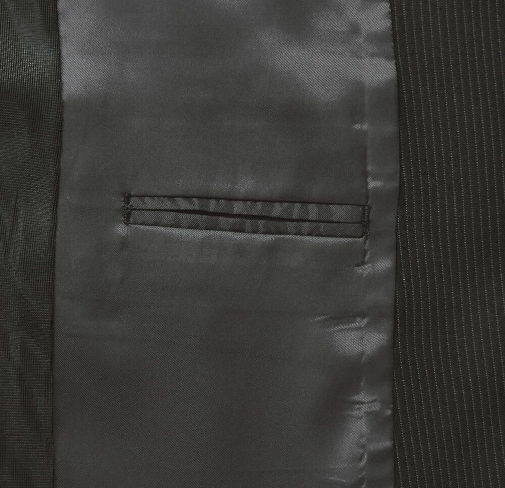 スマートフォンが入ります。