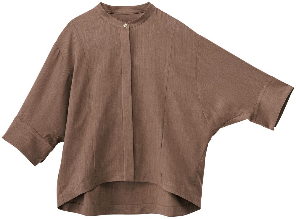 ゆったりとしたドルマンスリーブで着心地楽々。