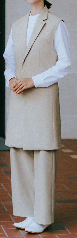 女性モデル