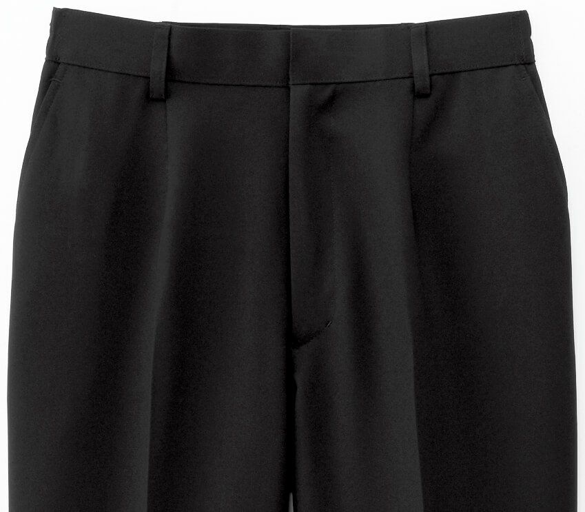 安心のウエスト設計。ノータックでウエストまわりスッキリ。後ろ脇にゴムが入っており、ウエストまわりの変化にも対応。食事の後もきつく感じにくい仕様です。