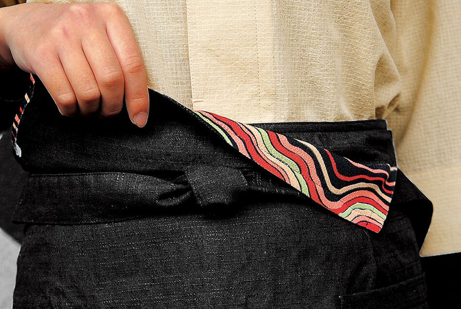 結んだヒモを隠せるのでスッキリ。