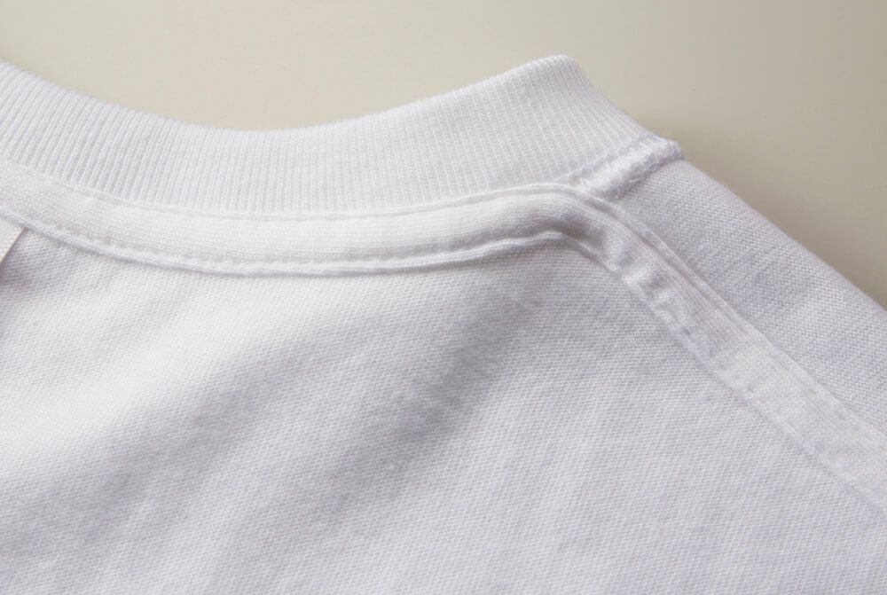 首元アップ画像