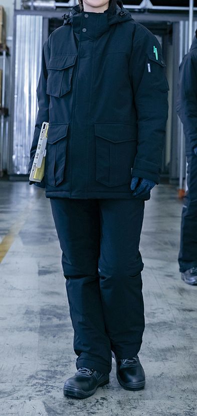 女性