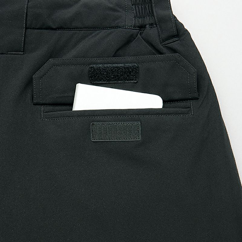 後ポケットフラップ付