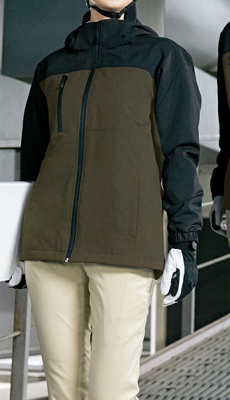 女性