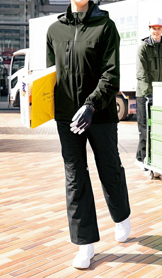 女性