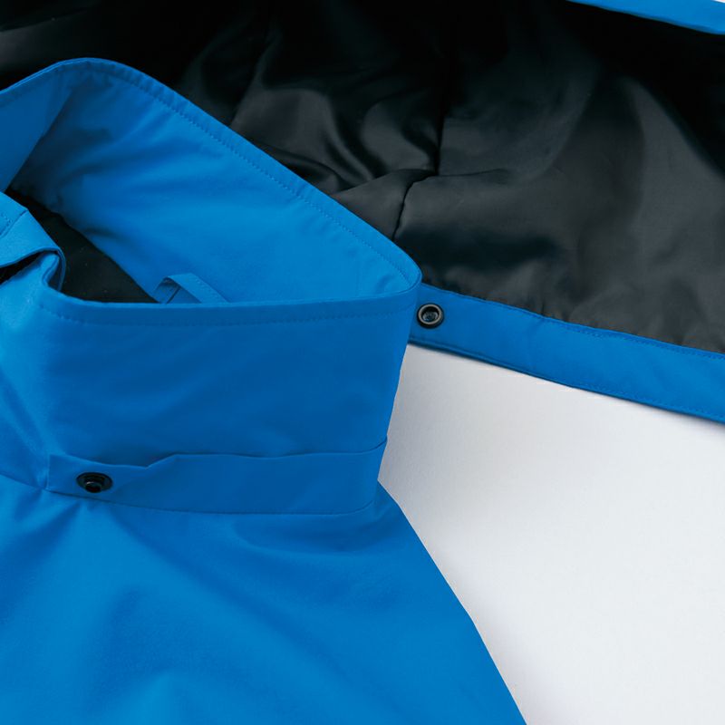 フード<br>取り外し式フード付で雨天の作業時でも安心