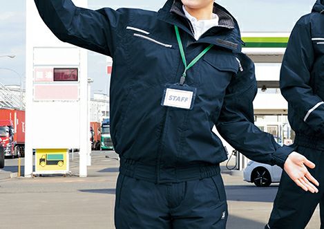 女性