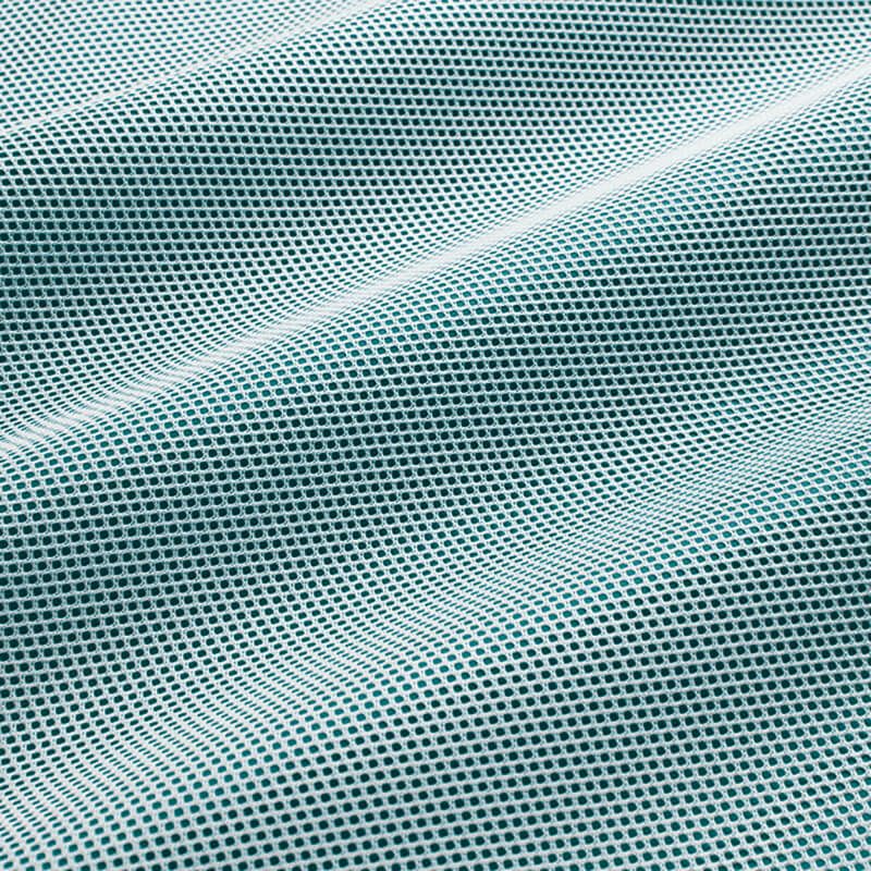 総裏マイクロメッシュ<br>衣服内のベタつきを防ぎます。（上下総裏仕様）