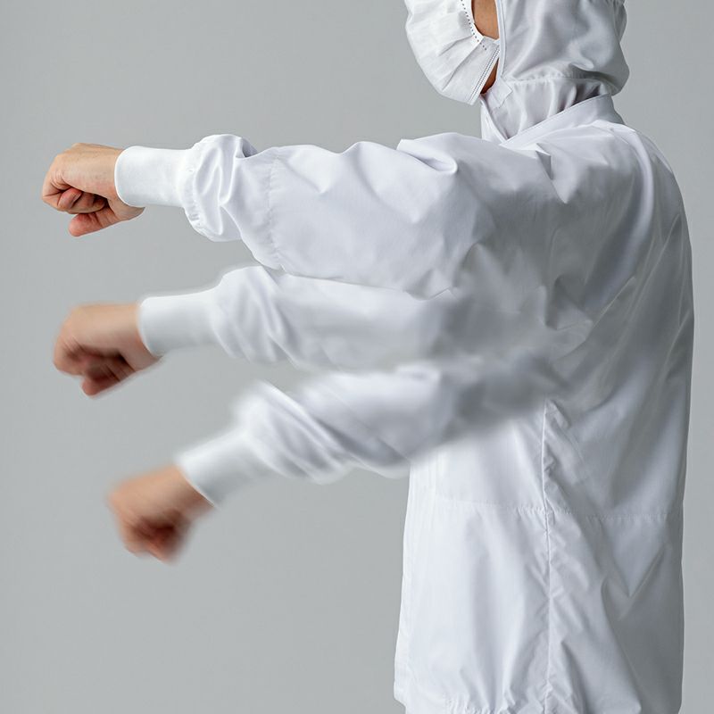 変形ラグランスリーブ<br>肩甲骨周りにステッチが無いので、腕の上げ下げ、曲げ伸ばしもツッパリが少なく動きやすい。