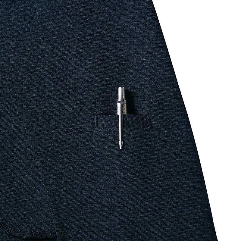 内ペン差し<br>身頃内側には、取り出しやすいペン差し付き。