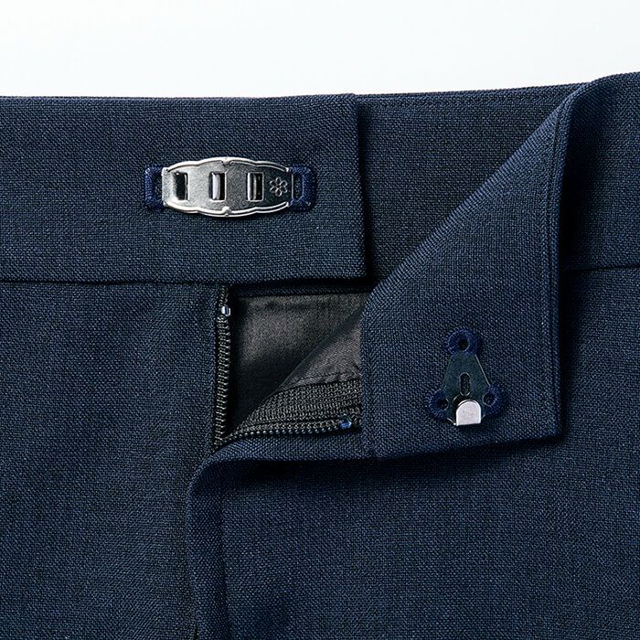 3段カン仕様<br>3段階のウエスト調節が可能。