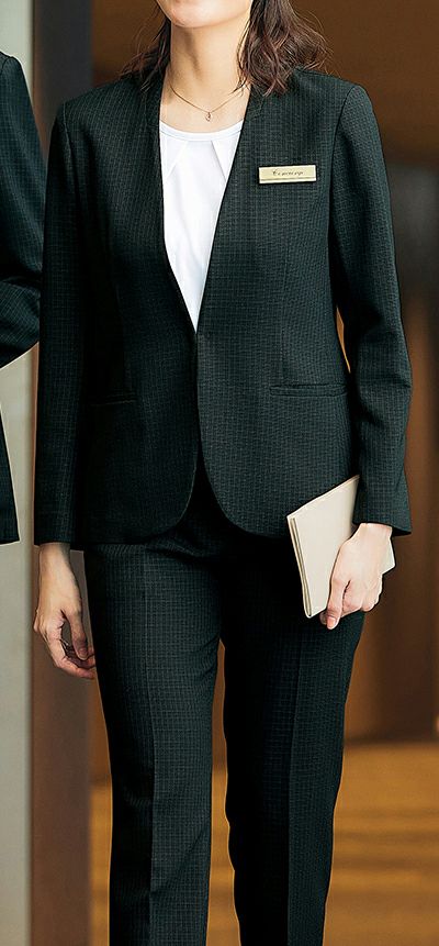 女性