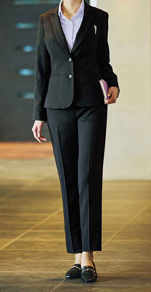 女性