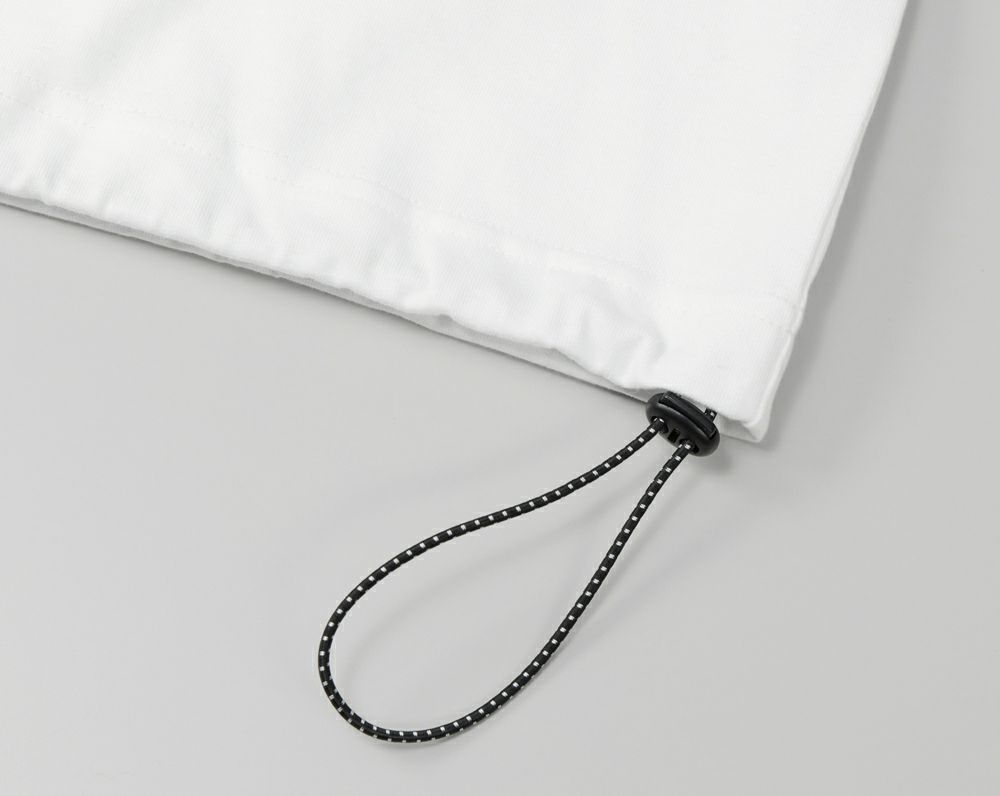 裾下にはストッパーとバイカラーのドローコード