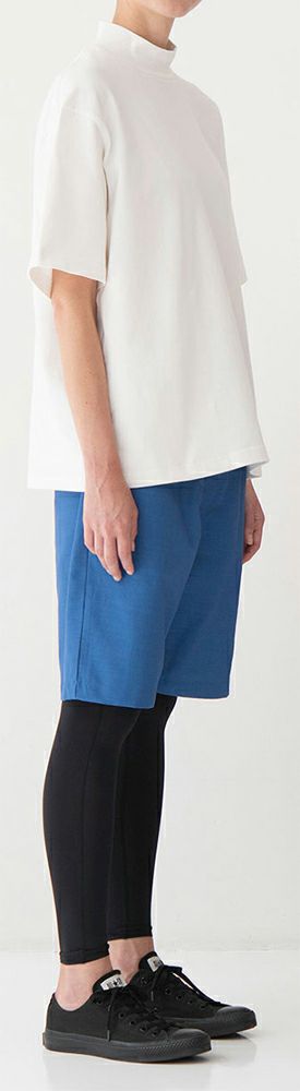 女性