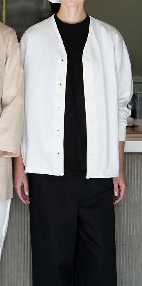 女性