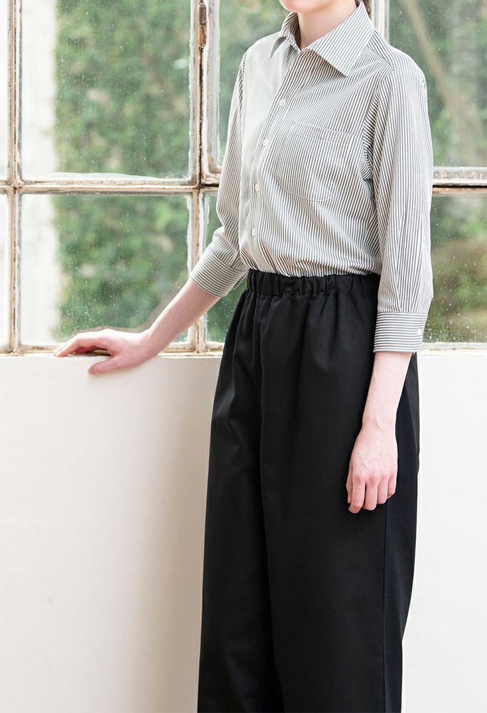 女性